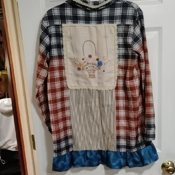 Red and Blue Long Sleeve Button Down Shirt with Notched Collar - Picture 6 of 7